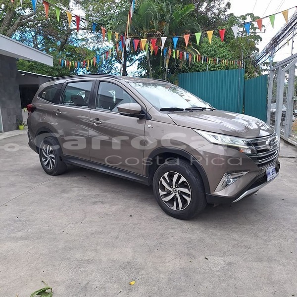 Comprar usados carro toyota rush otro en atenas en alajuela - costarica